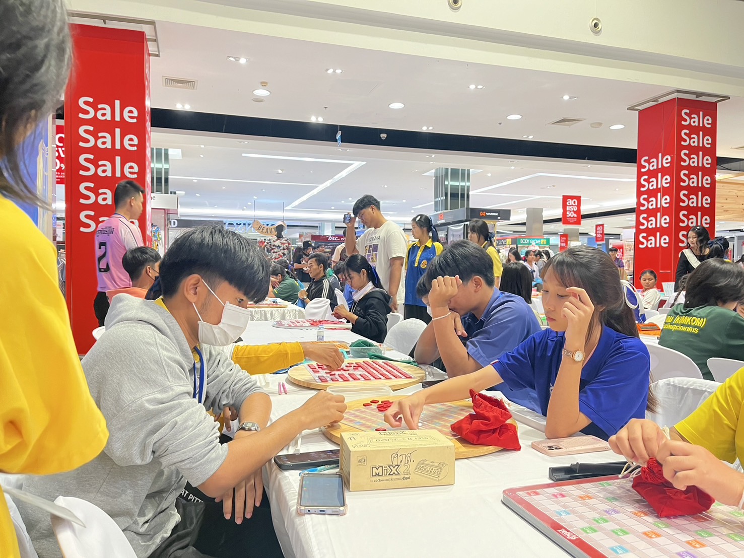 เข้าร่วมการแข่งขันต่อคำศัพท์ภาษาไทย รายการ SURIN EDUCATION ​SPORTS CHAMPIONSIP ๒๐๒๖ ระดับประเทศ ณ ศูนย์การค้าโรบินสันไลฟ์สไตล์ สุรินทร์ จังหวัดสุรินทร์